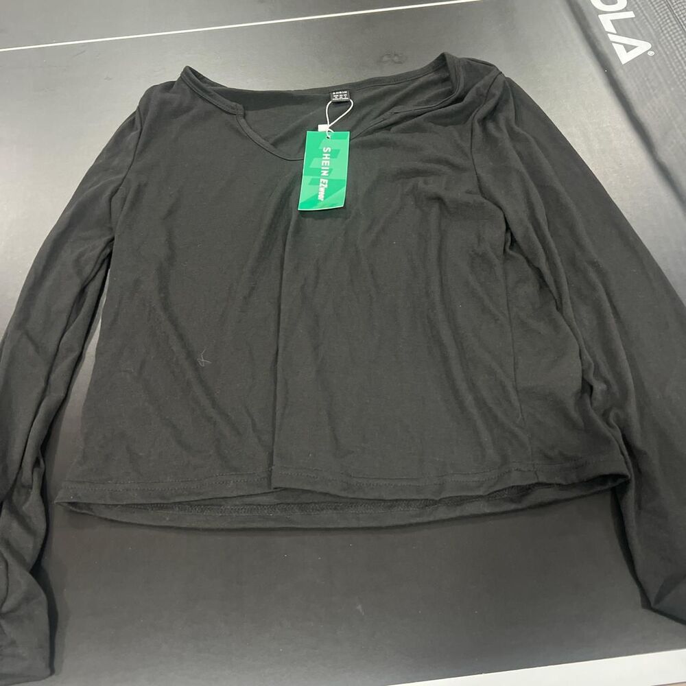 Shein Women's Black Crop-top - Picture 1 of 1